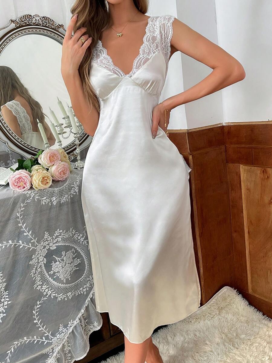 Women's summer sleeveless lace patchwork nightgown, luxury home wear Women's summer sleeveless lace patchwork nightgown, luxury home wear