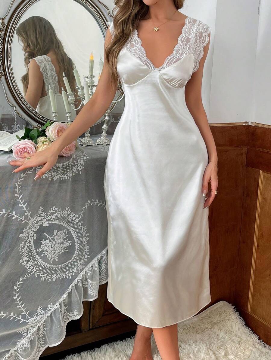 Women's summer sleeveless lace patchwork nightgown, luxury home wear Women's summer sleeveless lace patchwork nightgown, luxury home wear
