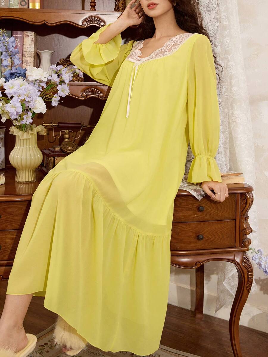 Romantic French elegant lace stitching bow decoration bell sleeves ruffled loose women's nightgown, suitable for Valentine's Day Romantic French elegant lace stitching bow decoration bell sleeves ruffled loose women's nightgown, suitable for Valentine's Day